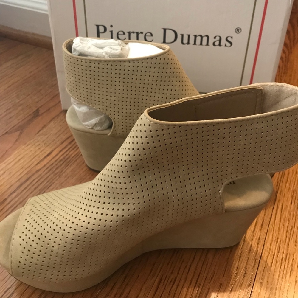 7.5 wedge sandals